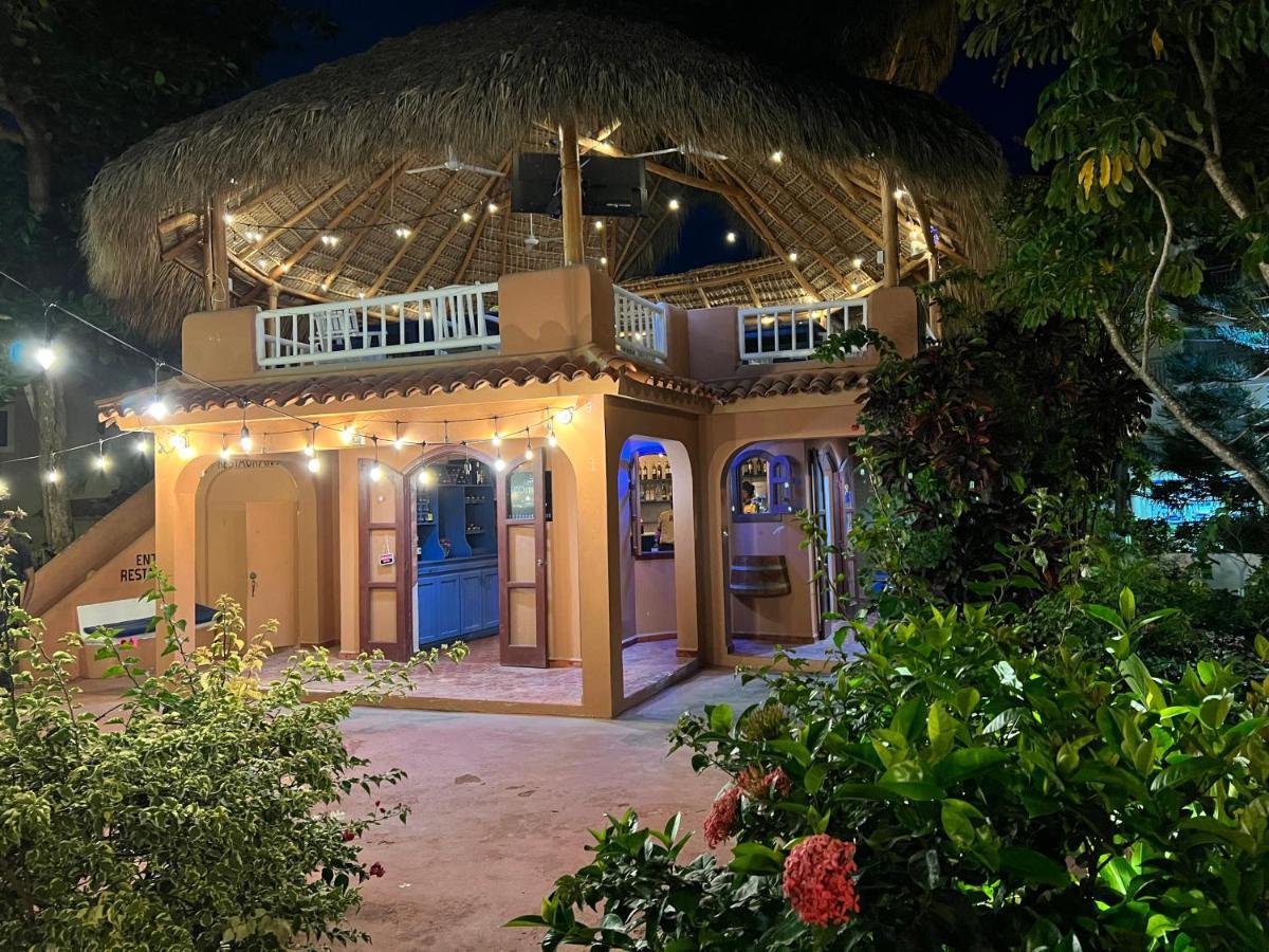 Vacation Studios With Rooftop Pool, Beach Club, Spa, Restaurants - Ducassi Collection - Playa Los Corales Punta Cana Exterior photo